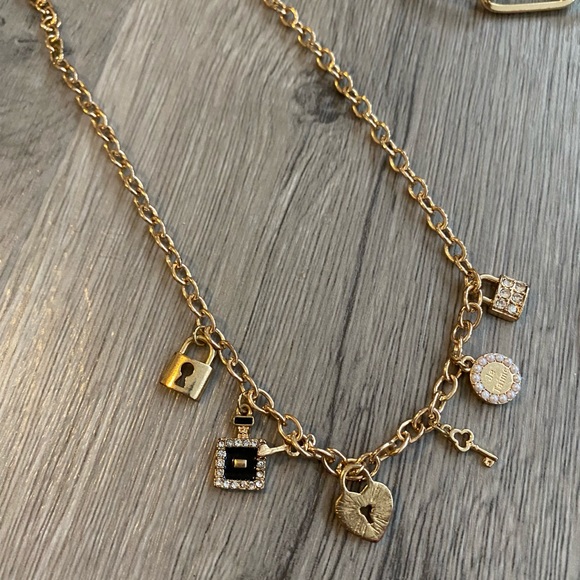 Claire’s Statement Chains - Necklace Bundle - Picture 3 of 6